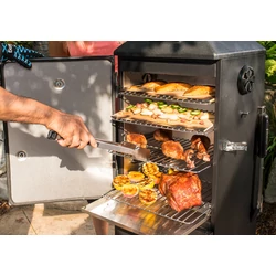 Broil King vertikális gázüzemű szekrényszmóker