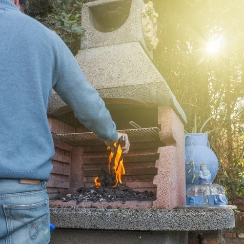 A kerti kő grillező varázslata: milyen típust válasszunk?
