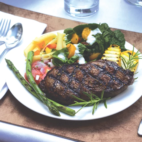 Steakvacsora: a tökéletes grillparti legfontosabb eleme