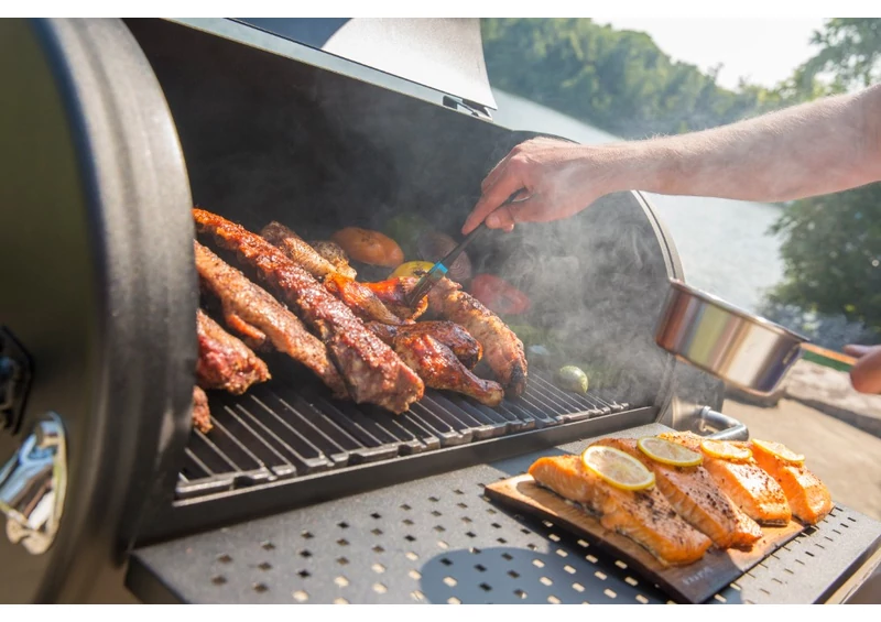 Broil King Offset Smoker füstölő