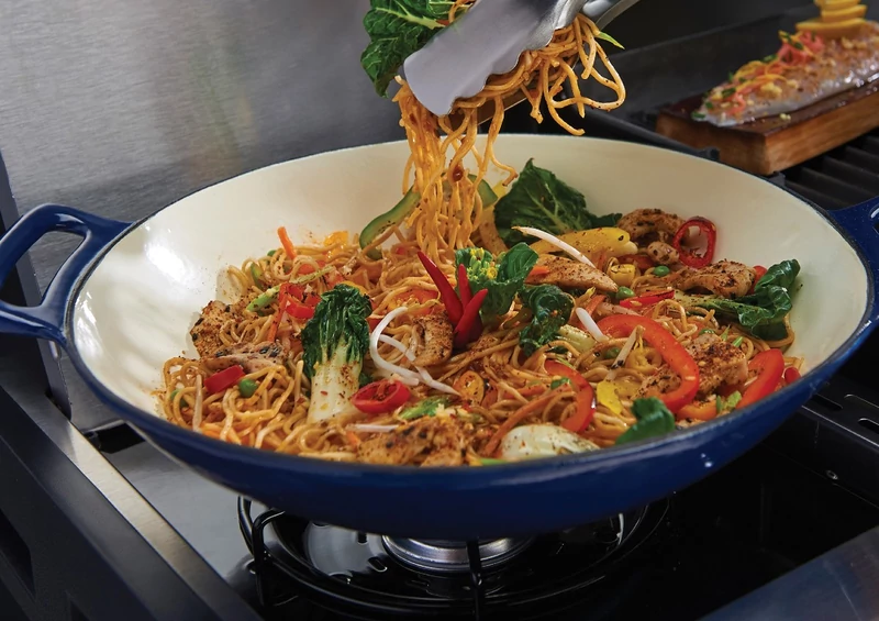 Broil King Wok tál porcelán bevonattal