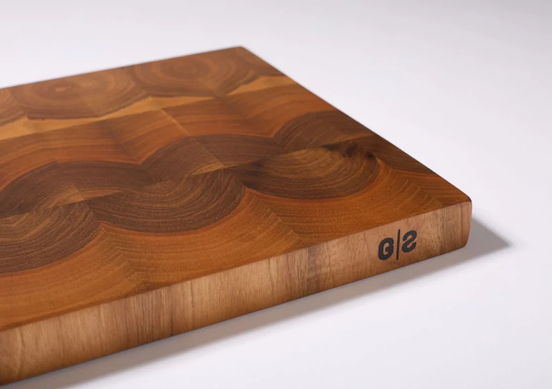 Grainsmith Dió vágódeszka - S (23 x 32 cm)