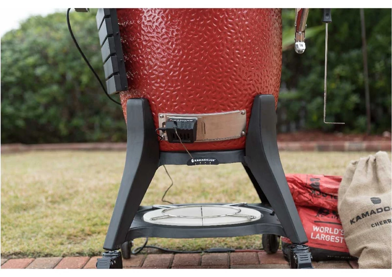 Kamado Joe iKamand Big Joe modellekhez bekötve