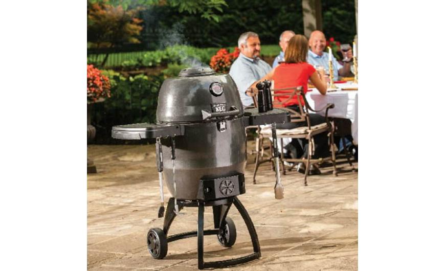 A tökéletes hangulat a Broil King KEG-gel: grillparti és legénybúcsú