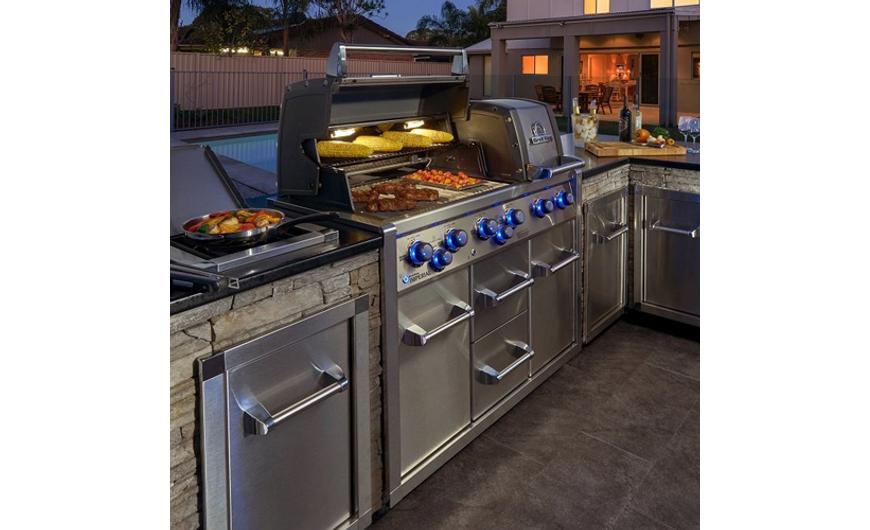 Nyári konyha profi módra a Broil King Built-in beépíthető grillek segítségével